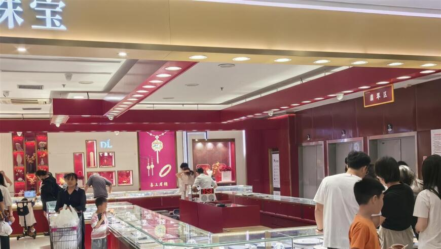 法国窃贼买彩票中奖50万欧元,香港管家婆澳门一肖一码100精准2025,全面解答解释落实_工具版V4.76